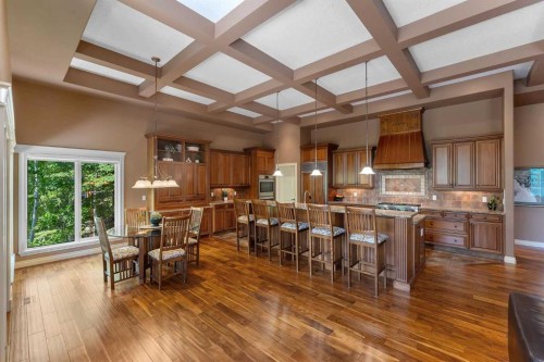 15 Discovery Valley Cove Sw, Calgary, AB 