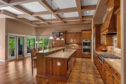 15 Discovery Valley Cove Sw, Calgary, AB 
