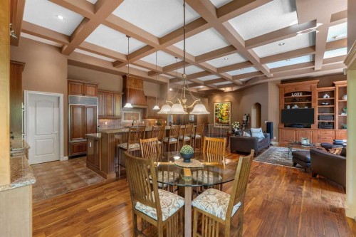 15 Discovery Valley Cove Sw, Calgary, AB 