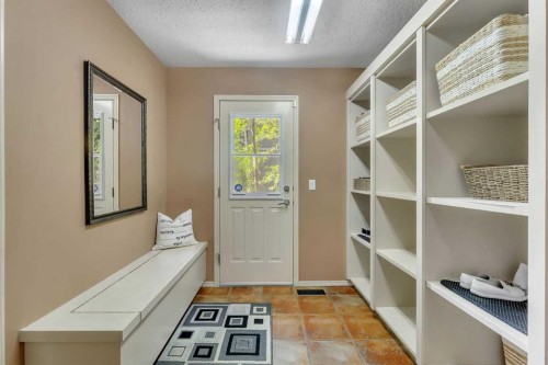 15 Discovery Valley Cove Sw, Calgary, AB 