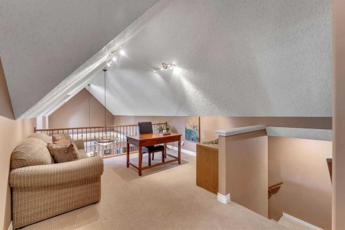 15 Discovery Valley Cove Sw, Calgary, AB 