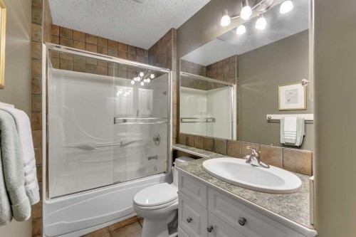 15 Discovery Valley Cove Sw, Calgary, AB 