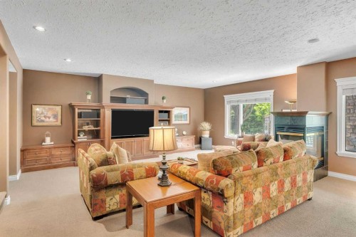 15 Discovery Valley Cove Sw, Calgary, AB 
