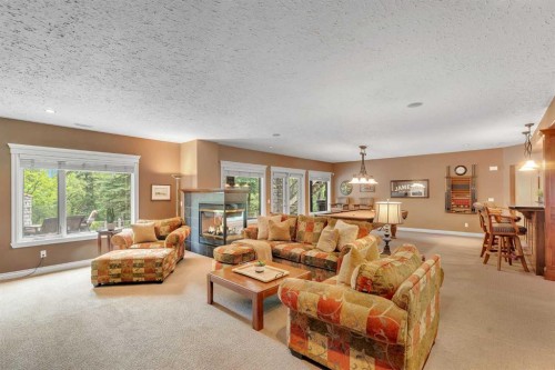 15 Discovery Valley Cove Sw, Calgary, AB 
