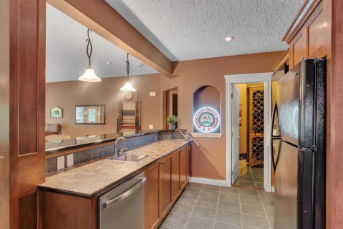 15 Discovery Valley Cove Sw, Calgary, AB 