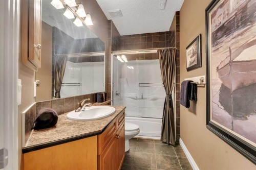 15 Discovery Valley Cove Sw, Calgary, AB 