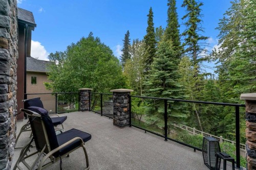 15 Discovery Valley Cove Sw, Calgary, AB 