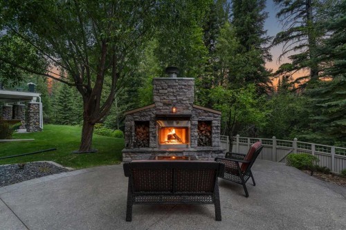 15 Discovery Valley Cove Sw, Calgary, AB 