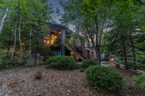 15 Discovery Valley Cove Sw, Calgary, AB 