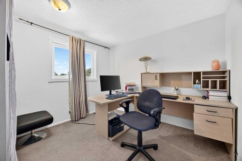 6417 26 Avenue Ne, Calgary, AB 