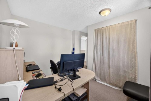 6417 26 Avenue Ne, Calgary, AB 