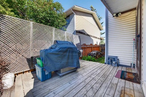 6417 26 Avenue Ne, Calgary, AB 