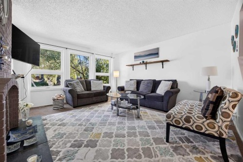 6417 26 Avenue Ne, Calgary, AB 