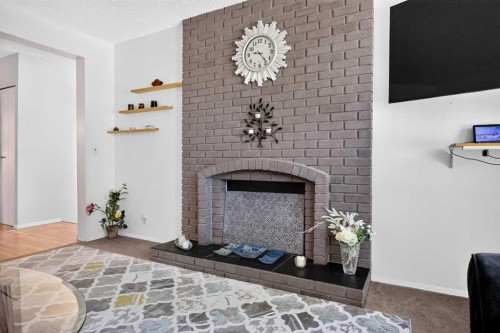 6417 26 Avenue Ne, Calgary, AB 
