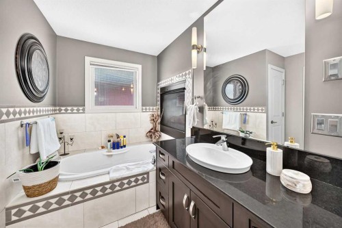 423 Rocky Ridge Drive Nw, Calgary, AB 