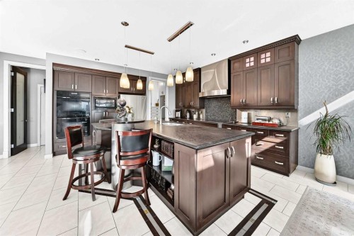 423 Rocky Ridge Drive Nw, Calgary, AB 