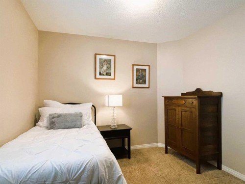 107 Skyview Springs Manor Ne, Calgary, AB 