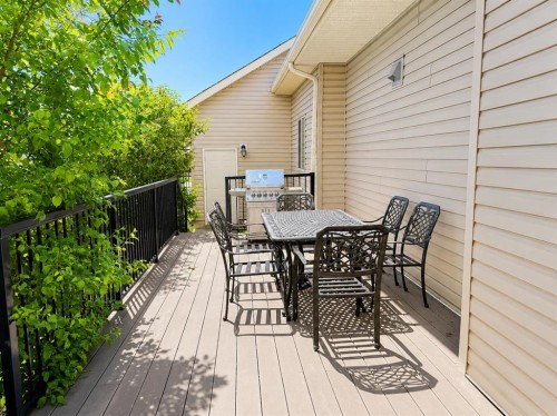 151 Hawkmere View, Chestermere, AB 