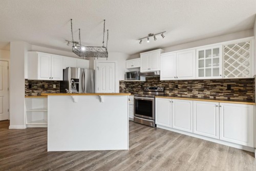 26 Spring Mews Sw, Calgary, AB 