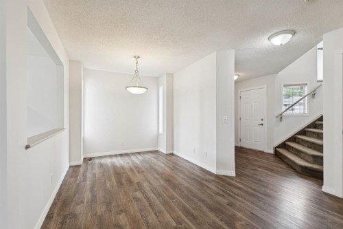 26 Spring Mews Sw, Calgary, AB 