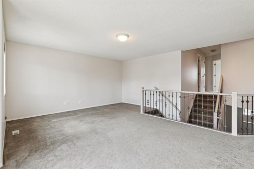 26 Spring Mews Sw, Calgary, AB 