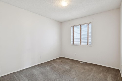 26 Spring Mews Sw, Calgary, AB 