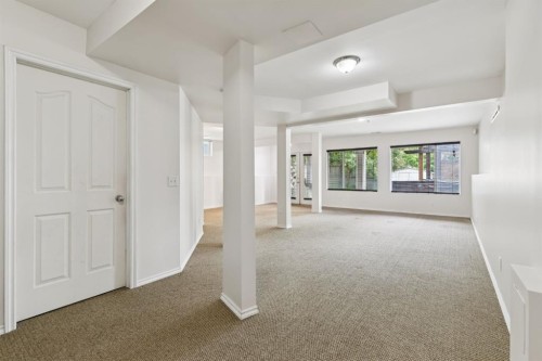 26 Spring Mews Sw, Calgary, AB 