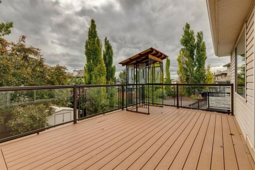 26 Spring Mews Sw, Calgary, AB 