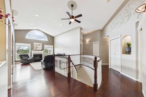 32 Lakes Close, Lacombe, AB 