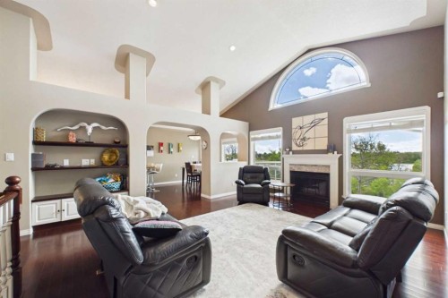 32 Lakes Close, Lacombe, AB 