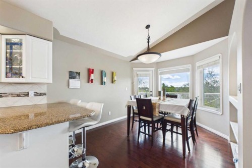 32 Lakes Close, Lacombe, AB 