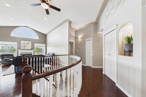 32 Lakes Close, Lacombe, AB 