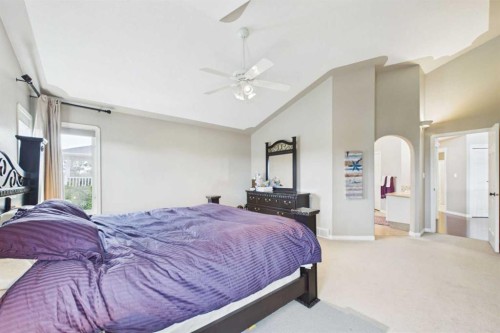 32 Lakes Close, Lacombe, AB 