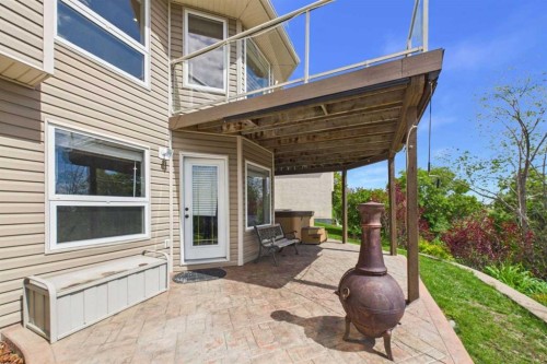 32 Lakes Close, Lacombe, AB 