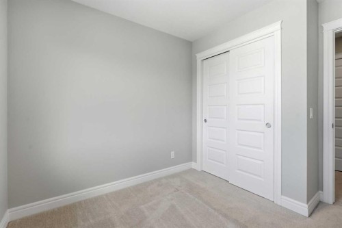 610-10060 46 Street Ne, Calgary, AB - Indoor Photo Showing Other Room