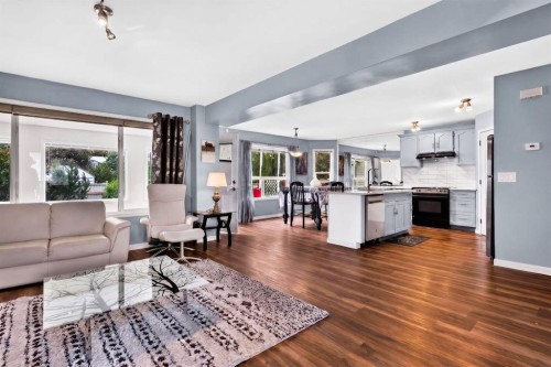 67 Douglas Ridge View Se, Calgary, AB 