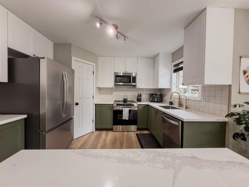1749 Douglas Glen Grove Se, Calgary, AB 