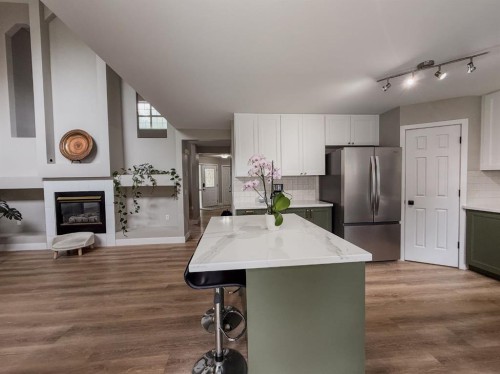 1749 Douglas Glen Grove Se, Calgary, AB 