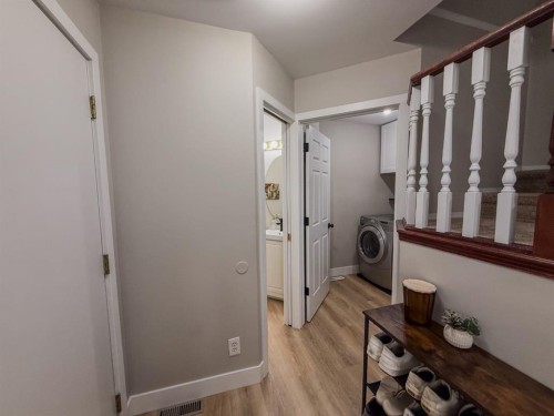 1749 Douglas Glen Grove Se, Calgary, AB 