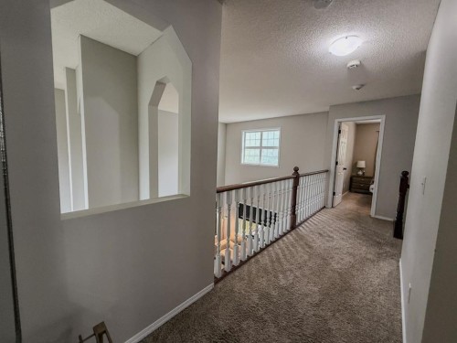 1749 Douglas Glen Grove Se, Calgary, AB 