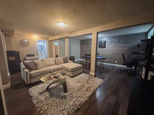 1749 Douglas Glen Grove Se, Calgary, AB 