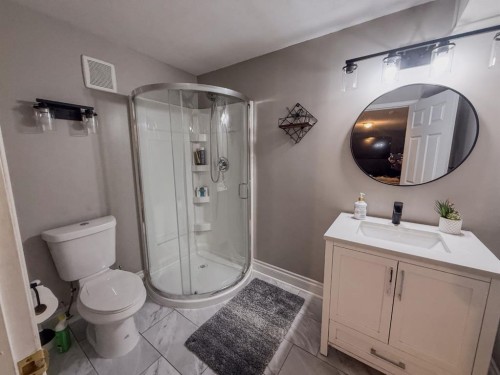 1749 Douglas Glen Grove Se, Calgary, AB 