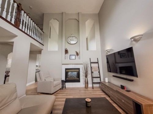 1749 Douglas Glen Grove Se, Calgary, AB 