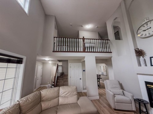 1749 Douglas Glen Grove Se, Calgary, AB 