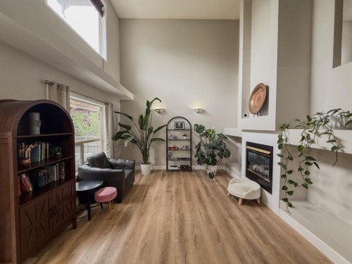 1749 Douglas Glen Grove Se, Calgary, AB 