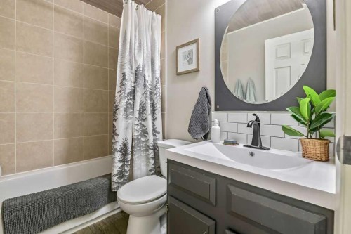 116 Hodson Crescent, Okotoks, AB 