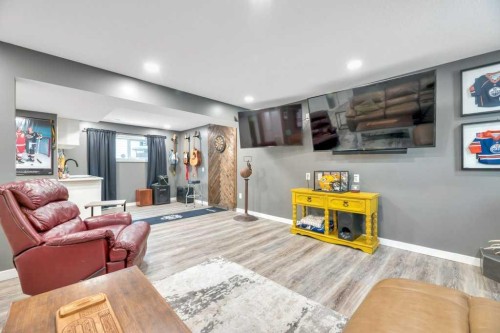 107 Park Road, Strathmore, AB 