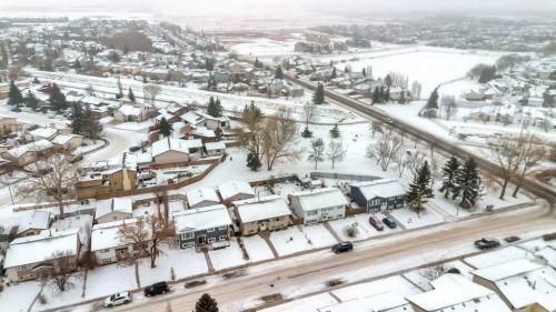 107 Park Road, Strathmore, AB 