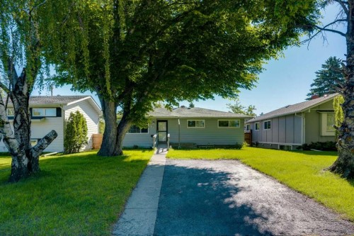 52 Fay Road Se, Calgary, AB 