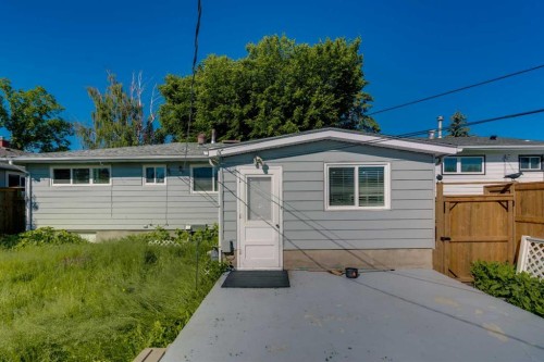 52 Fay Road Se, Calgary, AB 
